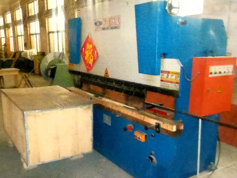 WC67Y液壓板料折彎?rùn)C(jī)