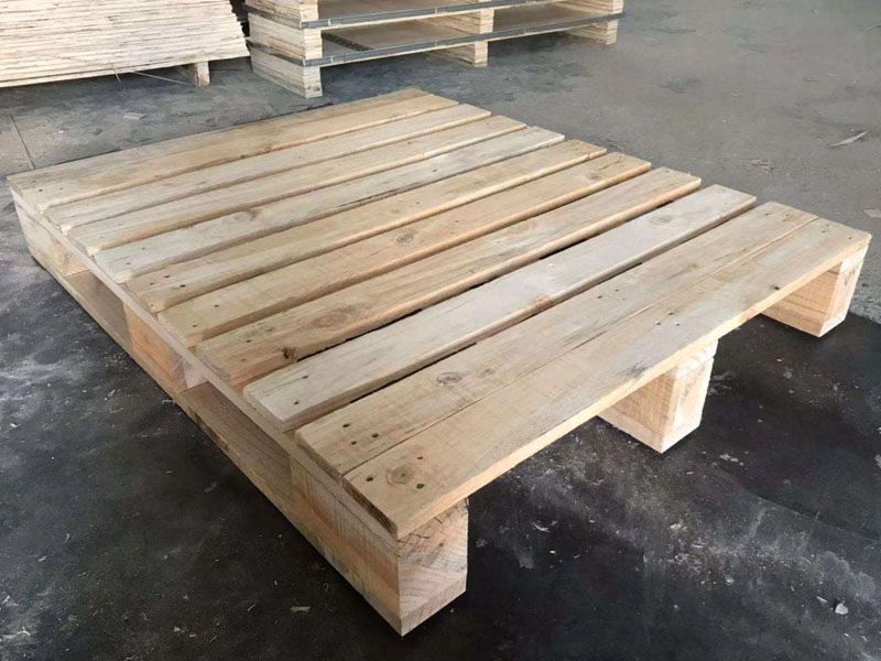 國內(nèi)木托盤