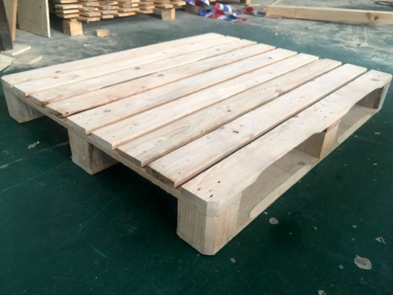 國內(nèi)木托盤